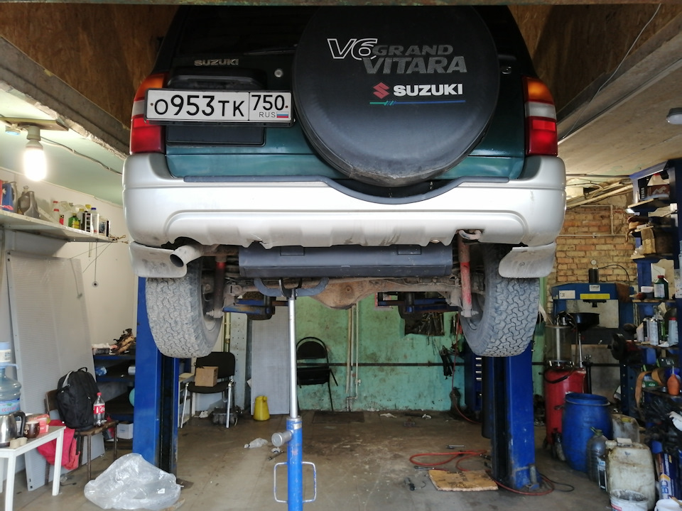 Алюминиевый бак на автомобиль Suzuki Grand Vitara, 80 л