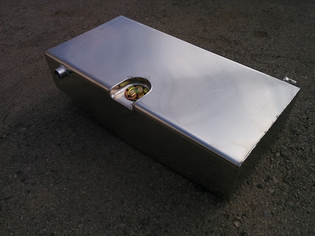 Топливный бак UMS 450, 60 л под слани